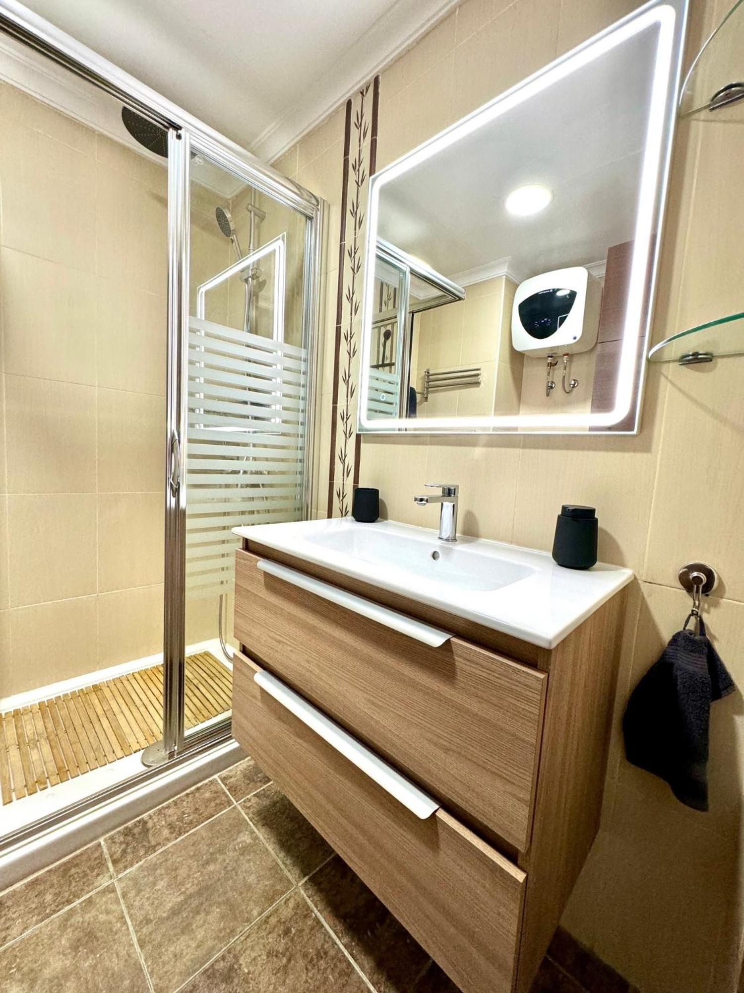 Iguazu I Yumbo Third Floor Apartment プラヤ・デル・イングレス エクステリア 写真